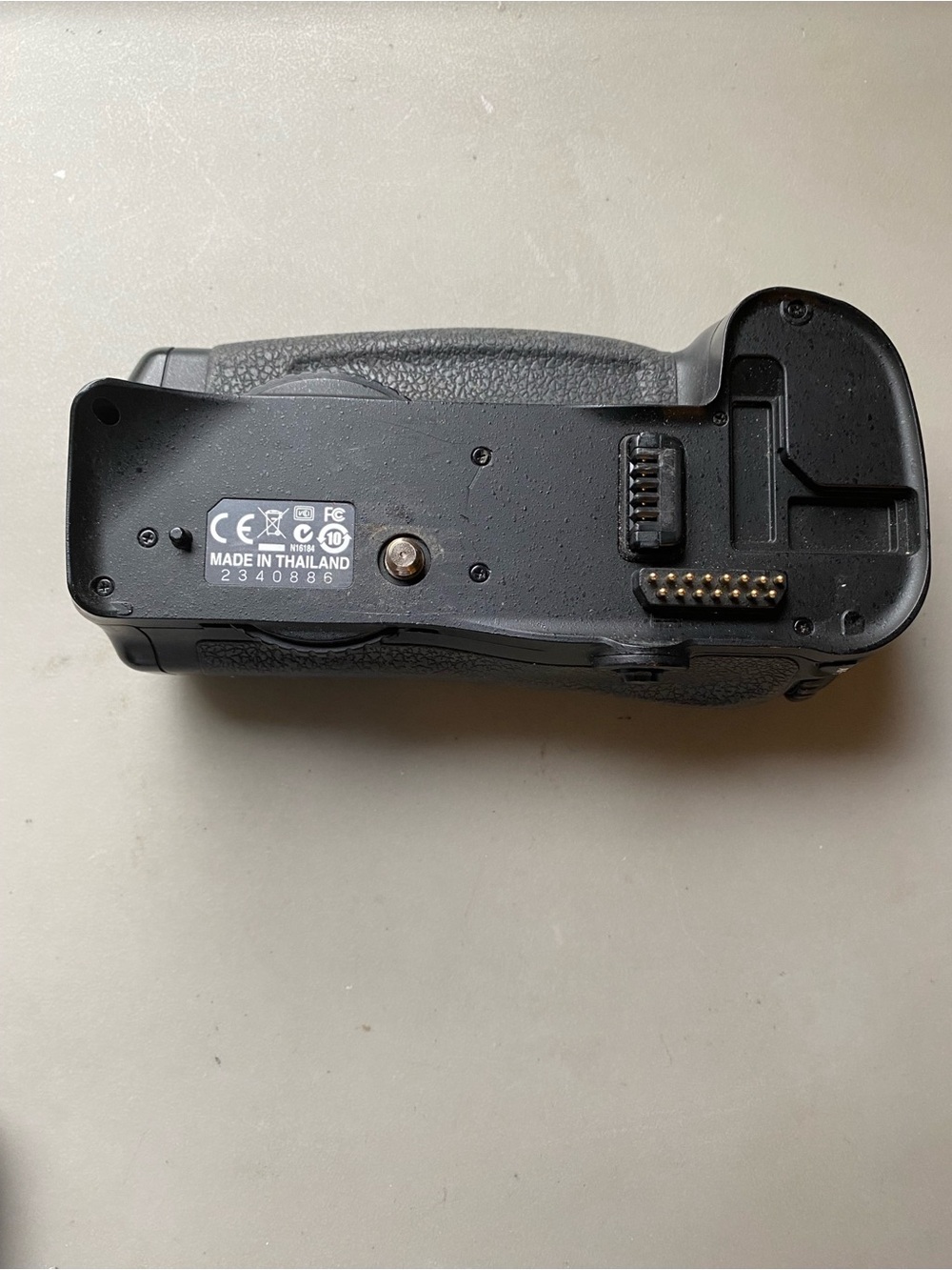 Nikon MB-D10 Multi Power Battery Pack